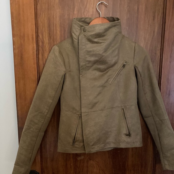 Jacket - Picture 2 of 3